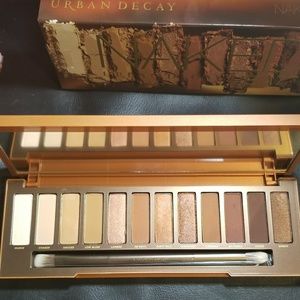 UD Naked Heat Palette